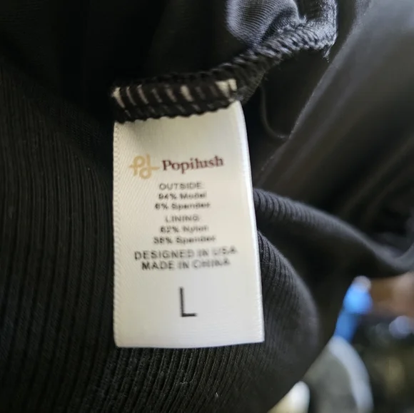 Elegant Black Jumpsuit - Picture 2 of 7